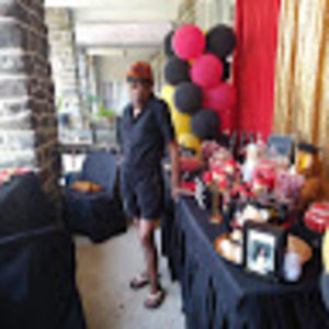 Meet your Posher, Parthenia